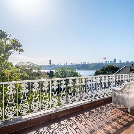 Luxurious With Bosphorus View In Cengelkoy Villa *